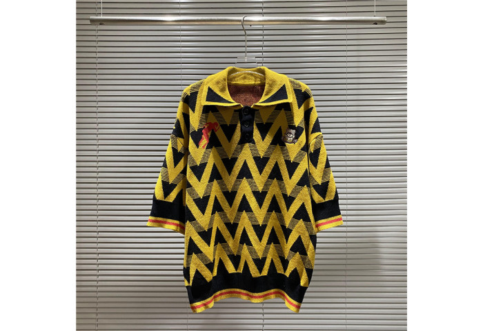 House of errors sweater MAO-3