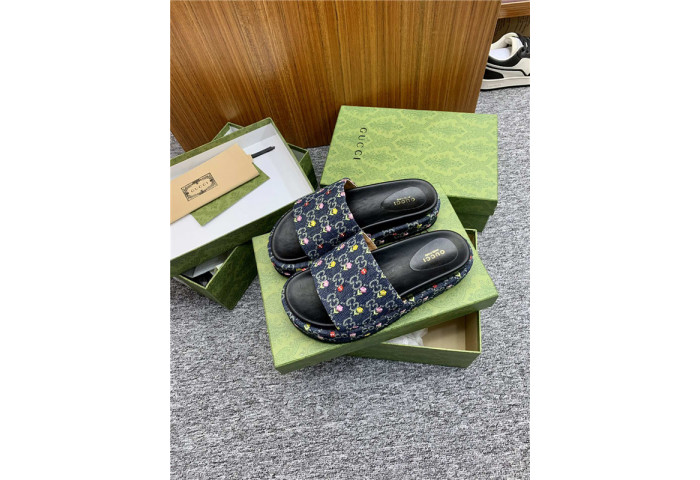 GC WOMEN''S GG SLIDE (EU35-EU42)