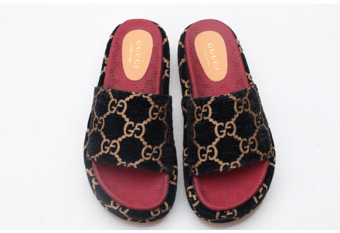 GC WOMEN''S GG SLIDE (EU35-EU42)