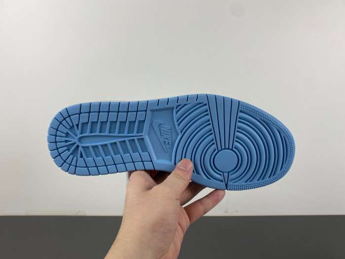 Travis Scott x Air Jordan 1 Low OG DM7866-107