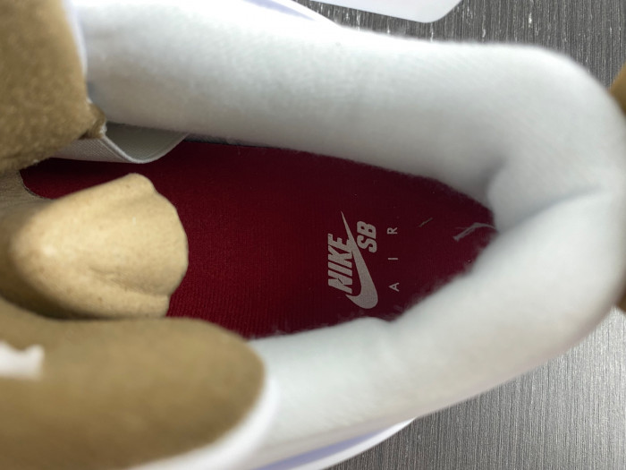 Nike SB x Air Jordan 4 customize