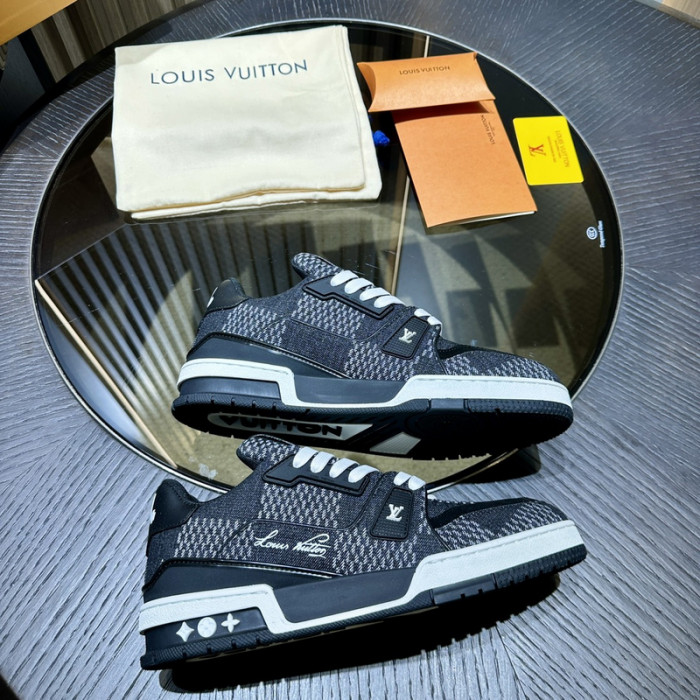 LOU1VTON SNEAKER