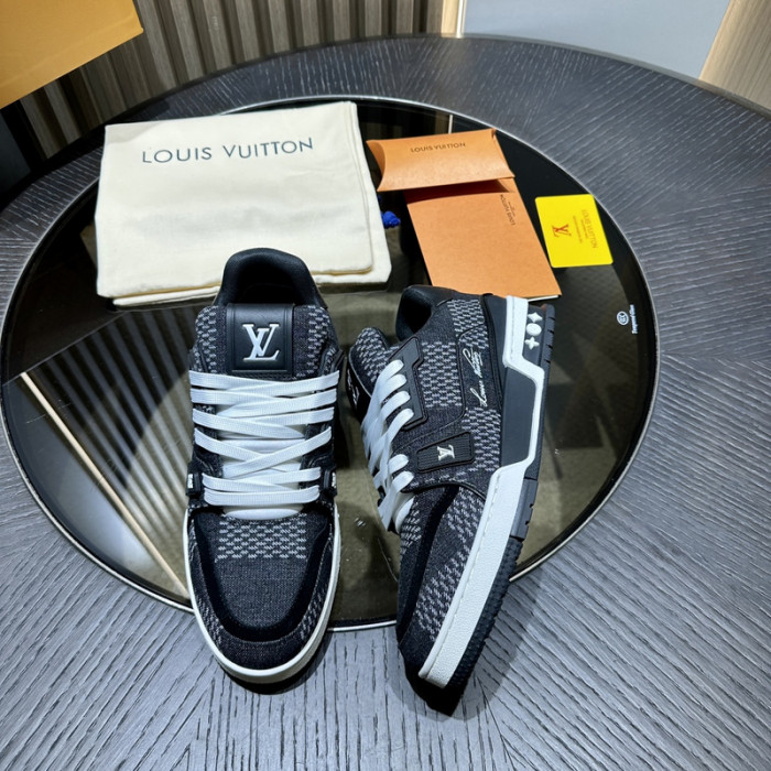 LOU1VTON SNEAKER
