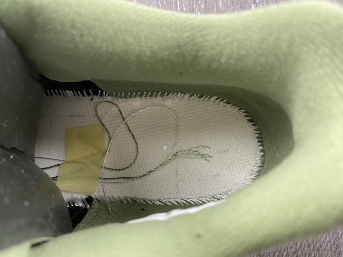 air jordan 4 wmns "oil green" aq9129-103