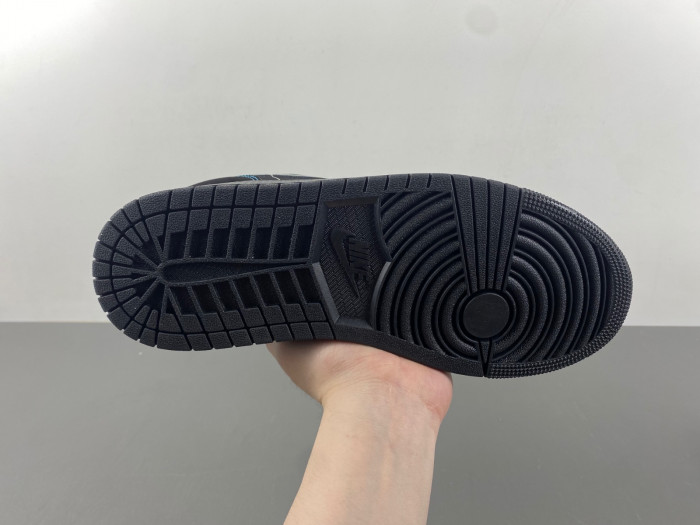 Air Jordan 1 Low Phat 