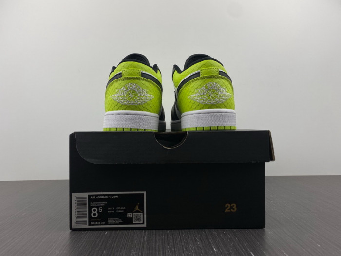 air jordan 1 low "vivid green snakeskin" dx4446-301