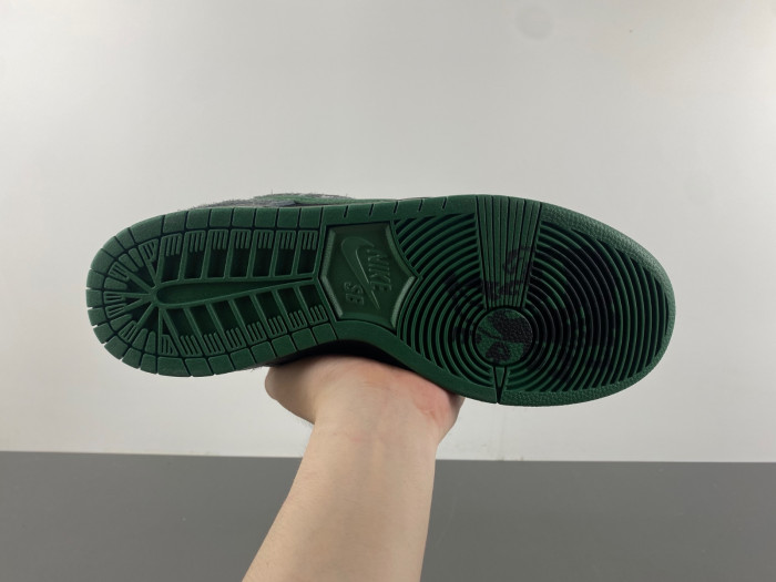 there skateboards x nike sb dunk low hf7743-001