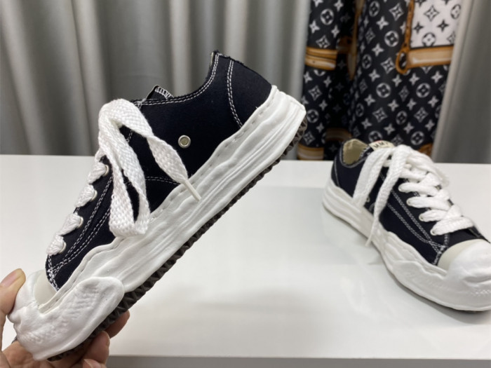 Ma*s*n mihara yasuhiro low-top sneakers mmy-040