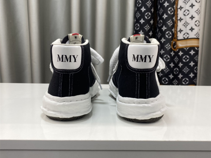Ma*s*n mihara yasuhiro high-top sneakers mmy-018