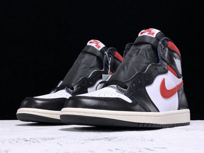 air jordan 1 black white gym red 555088-061