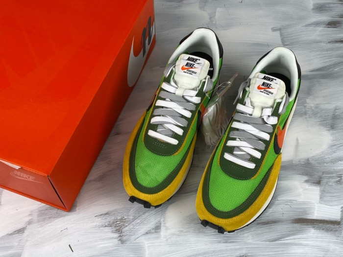 nike ld waffle sacai green multi - bv0073-300