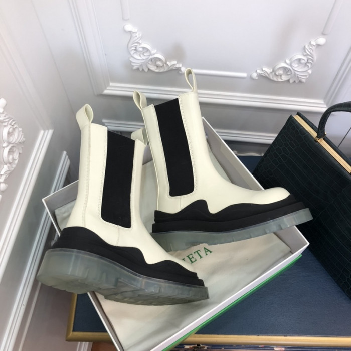 botteg*Ve*ne*ta tire leather ankle boots