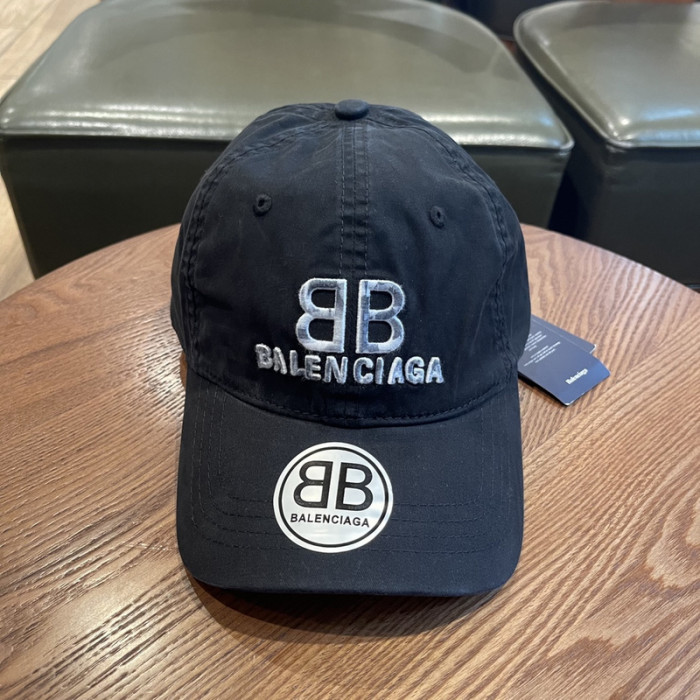 Ba*len*cia*ga* hat m017 one size