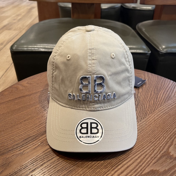 Ba*len*cia*ga* hat m017 one size