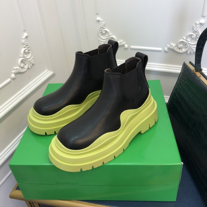 botteg*Ve*ne*ta tire leather ankle boots