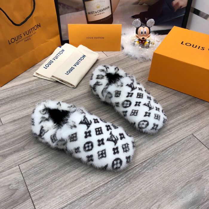lou1_ton flat mule