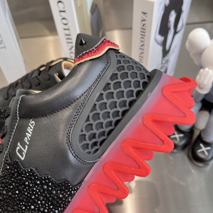 CHRISTIAN LOUBOUT1N Loubishark man (CUSTOMIZE)