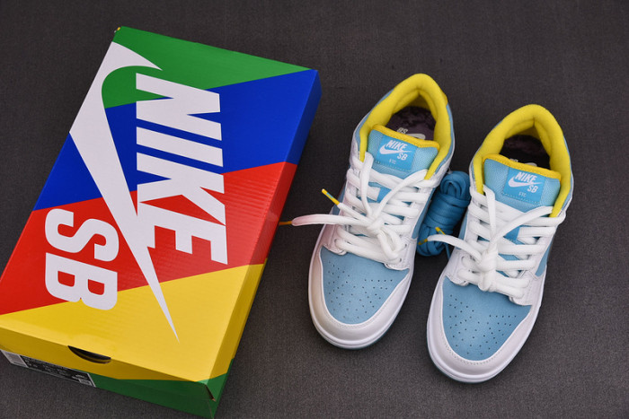 FTC x Nike Dunk Low SB 
