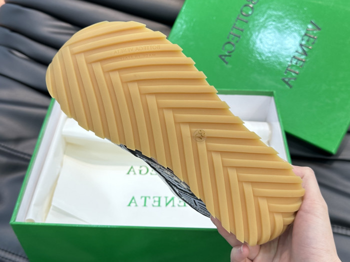 Bo*te*ga ve*ne*ta orbit sneakers